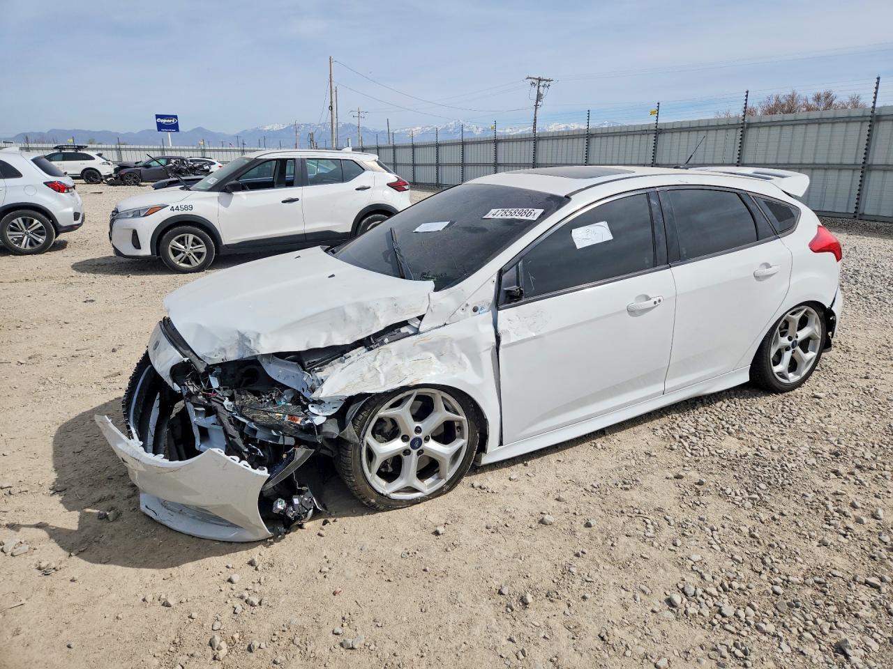 Salvage Ford Focus Image