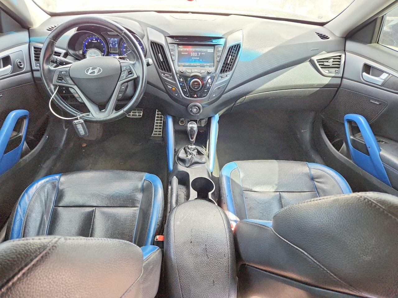 Hyundai VELOSTER Turbo