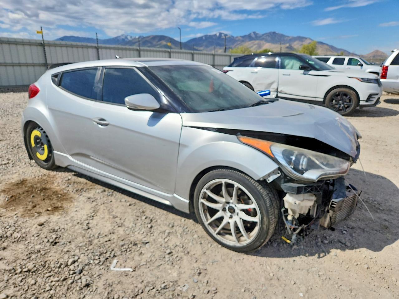 Hyundai VELOSTER Turbo