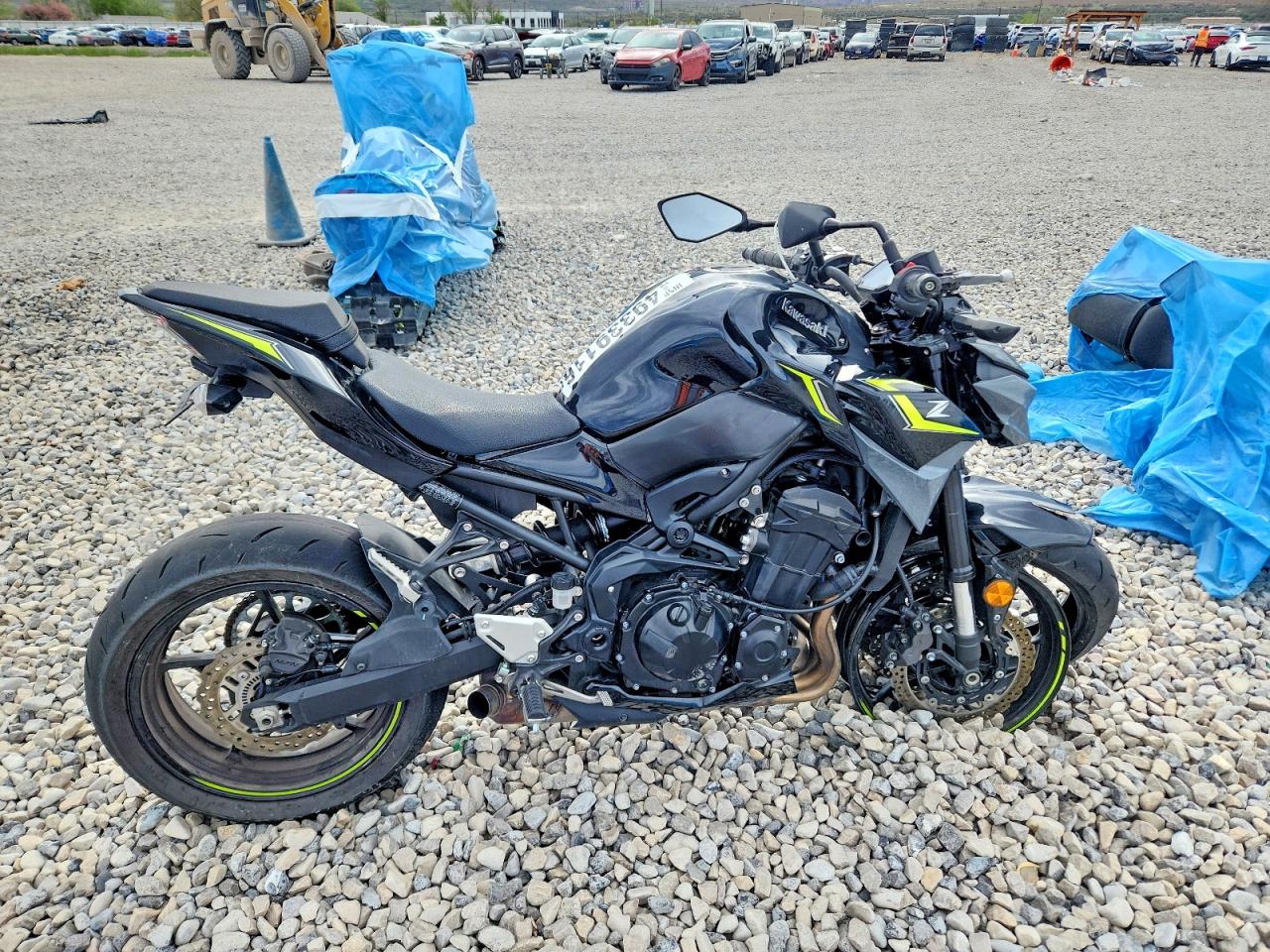 Salvage Kawasaki Z Zr 1000 Image