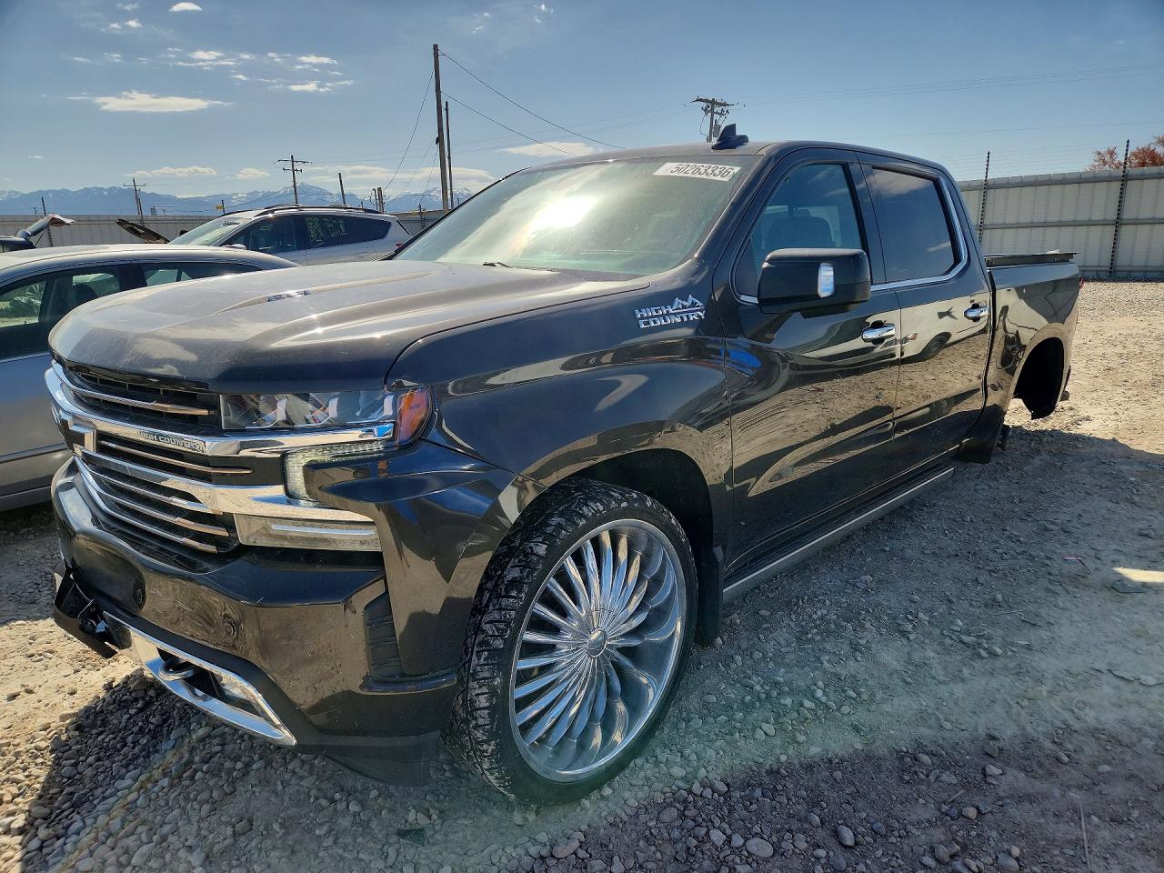 Salvage Chevrolet Silverado Image