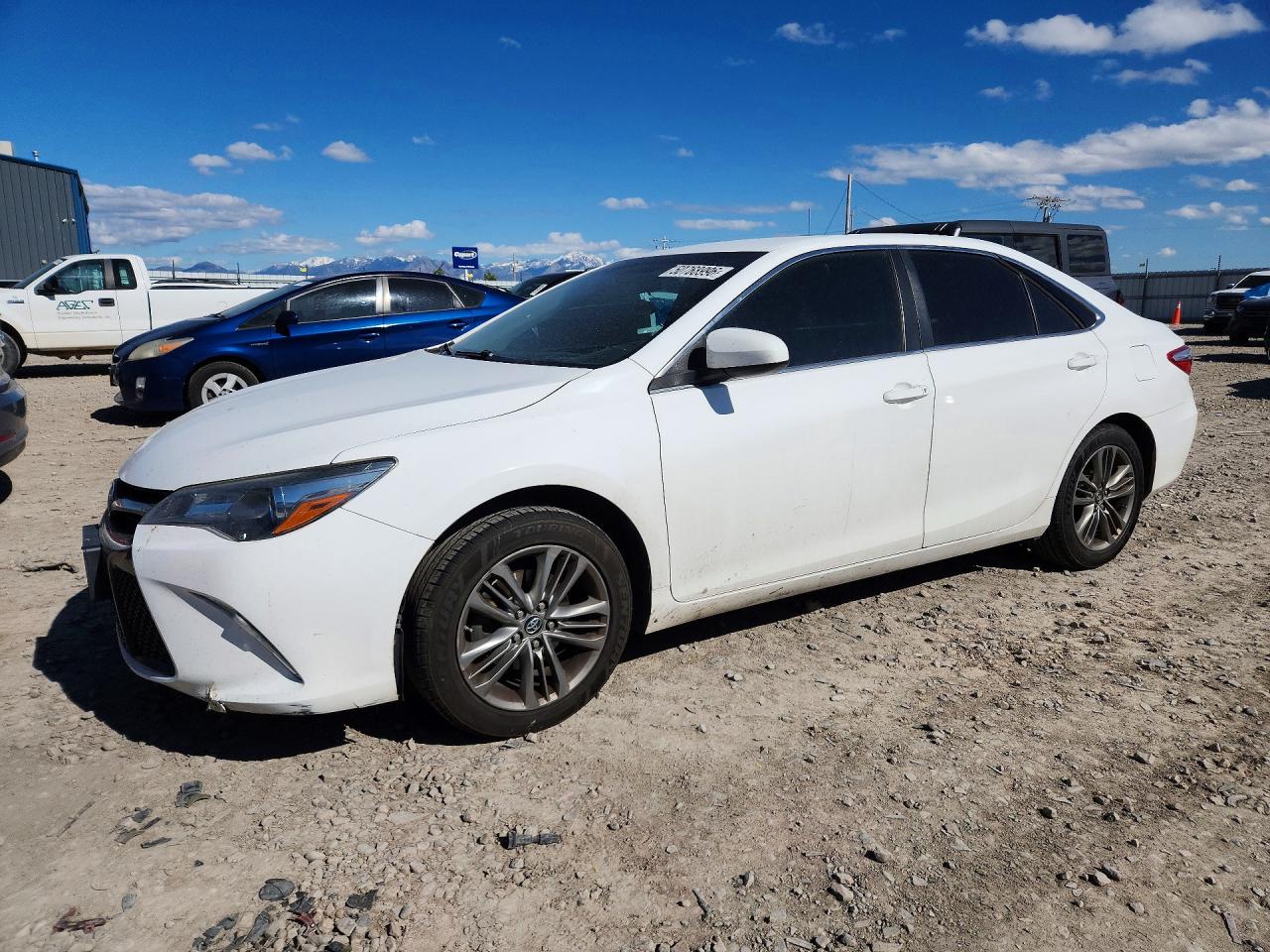Salvage Toyota Camry Image