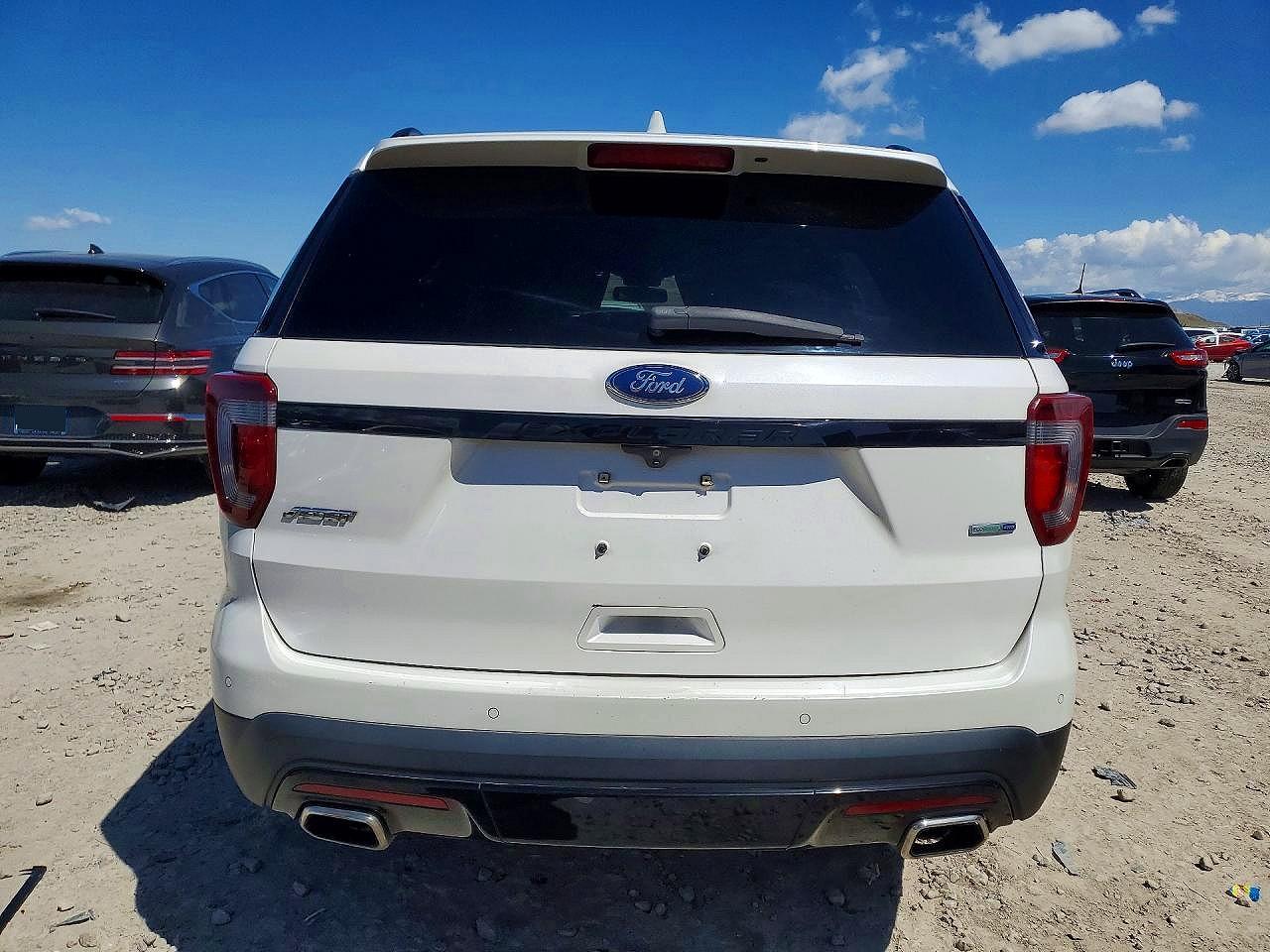 Ford Explorer Sport
