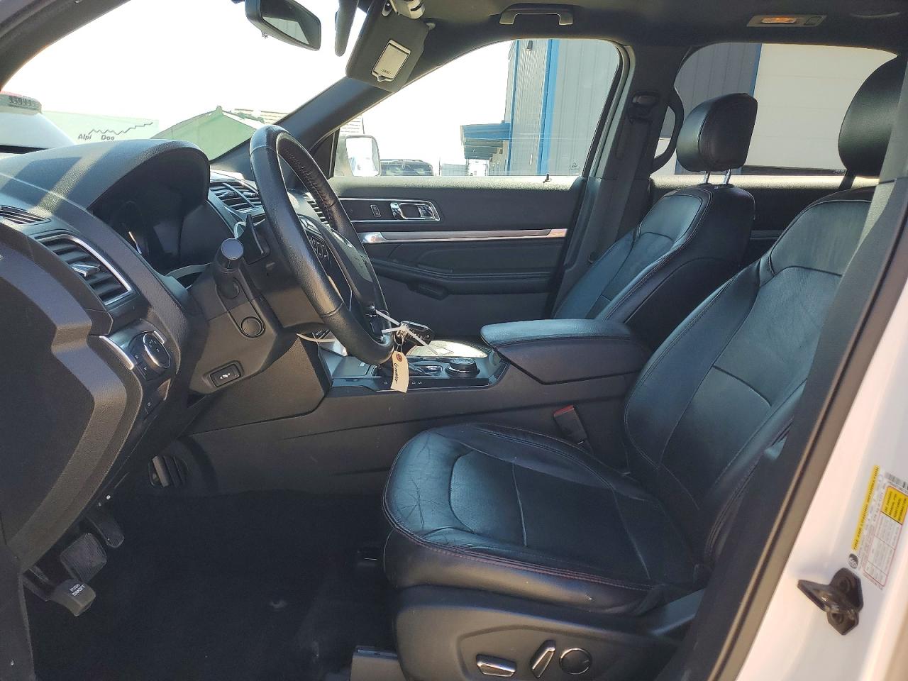 Ford Explorer Sport