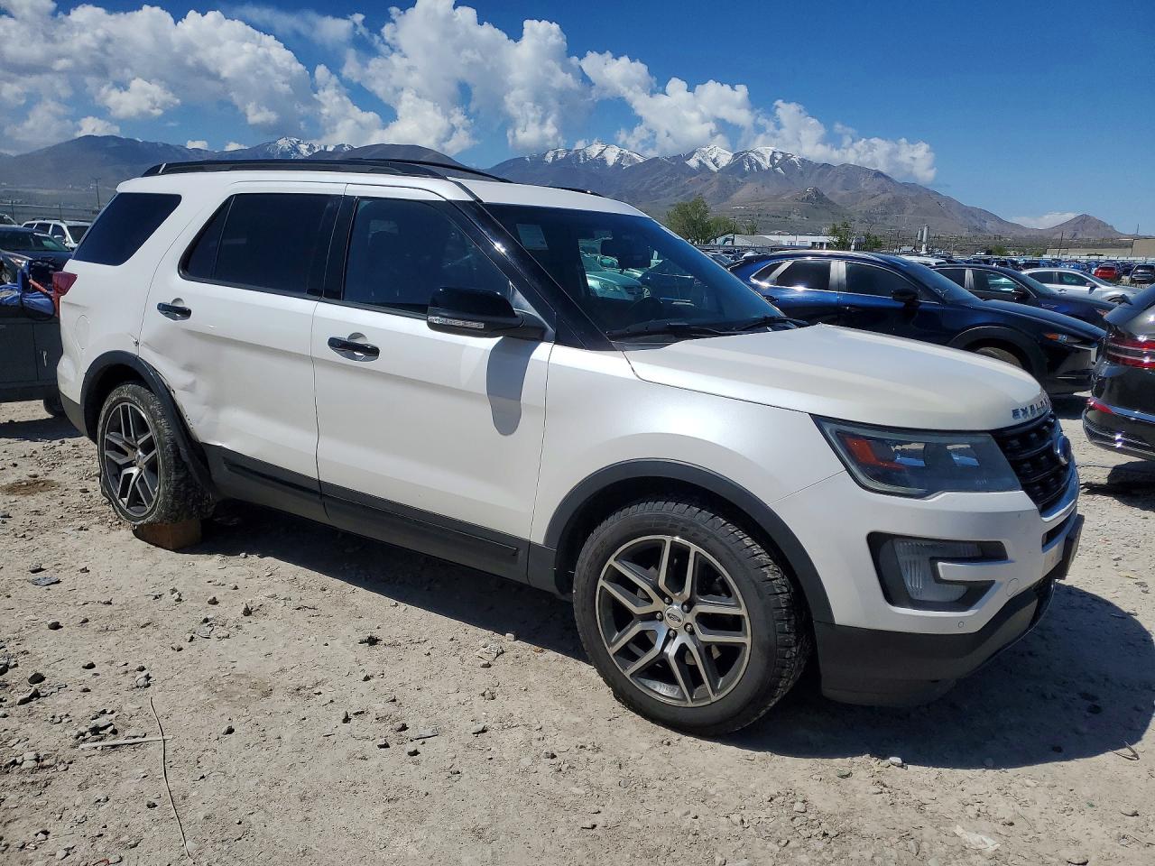 Ford Explorer Sport