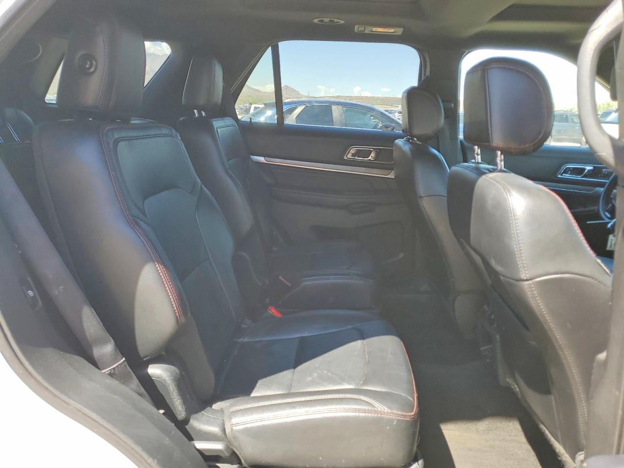 Ford Explorer Sport