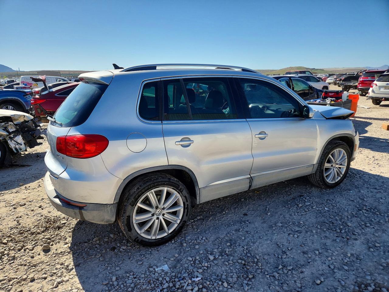 Volkswagen Tiguan S