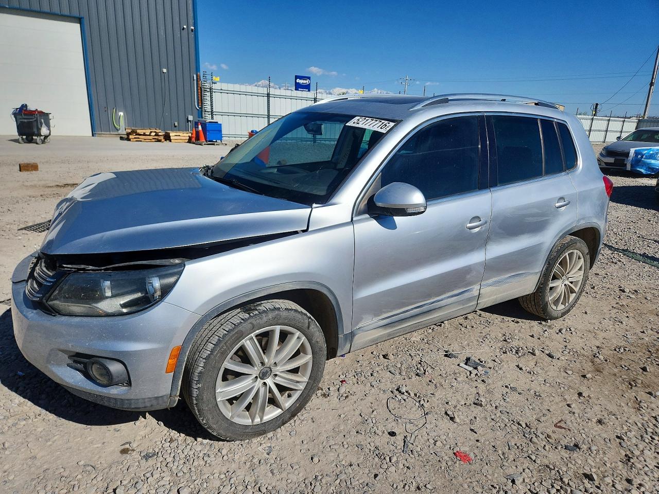 Salvage Volkswagen Tiguan Image