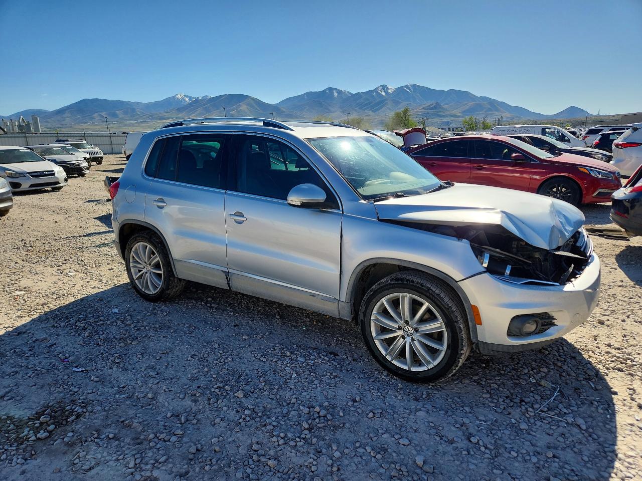 Volkswagen Tiguan S