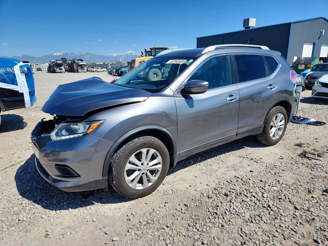 Salvage Nissan Rogue Image