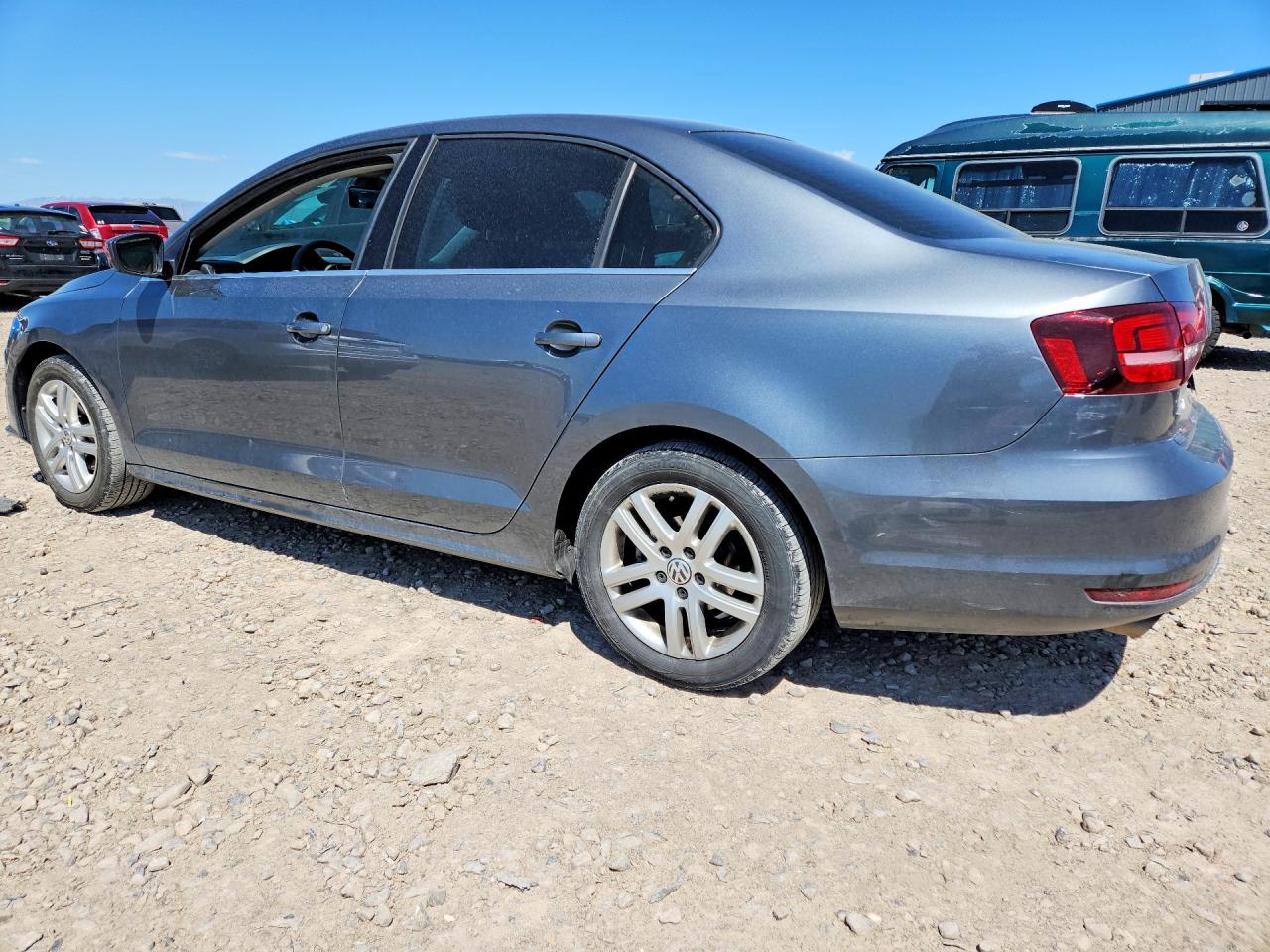 Volkswagen Jetta S