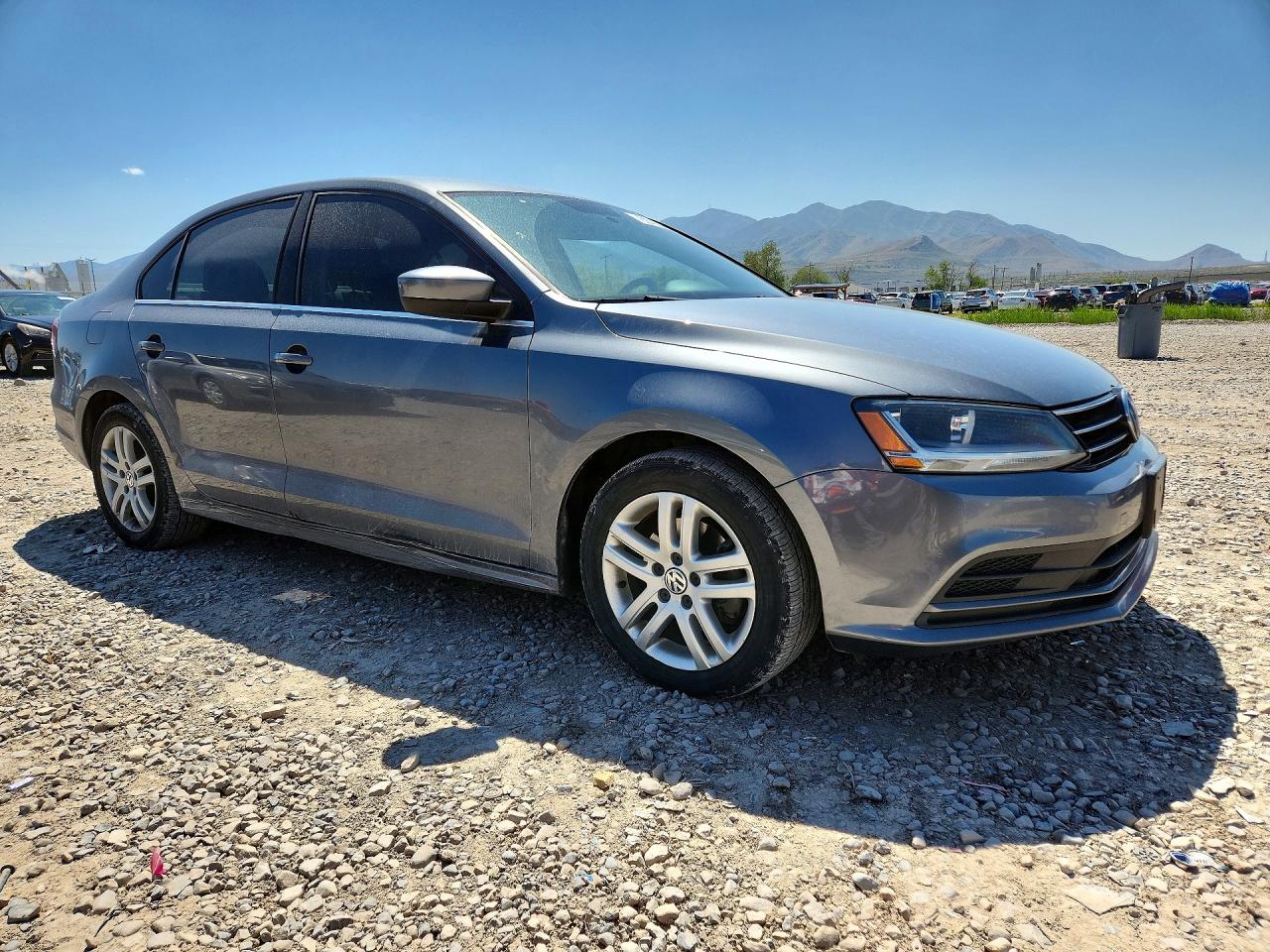 Volkswagen Jetta S
