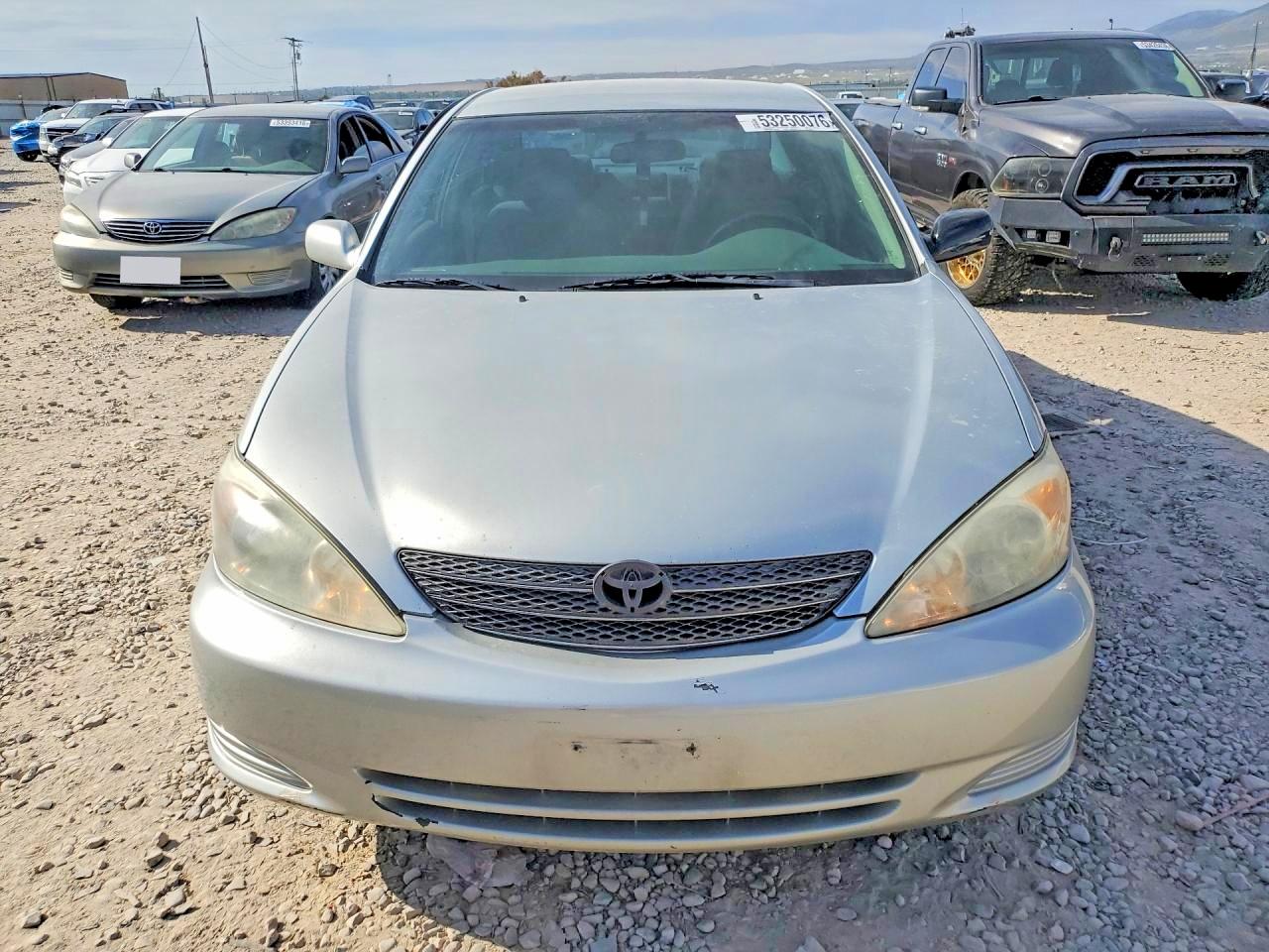 Toyota Camry Le V6