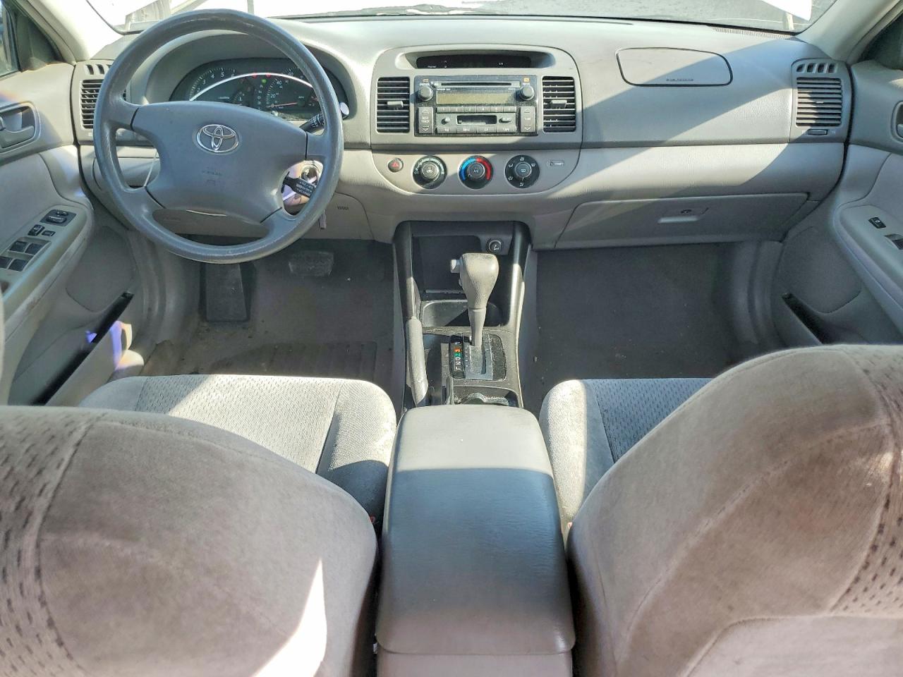 Toyota Camry Le V6