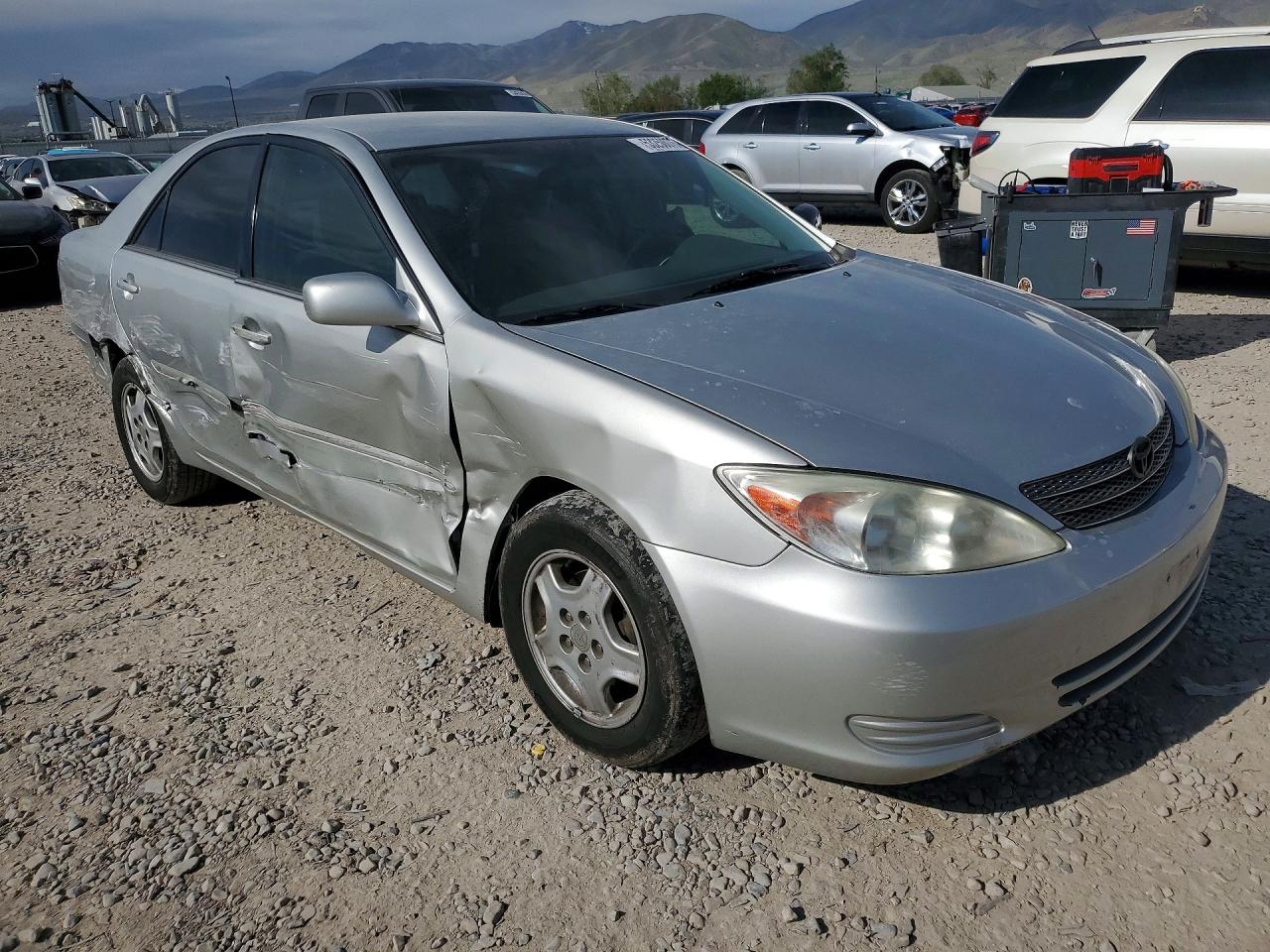 Toyota Camry Le V6