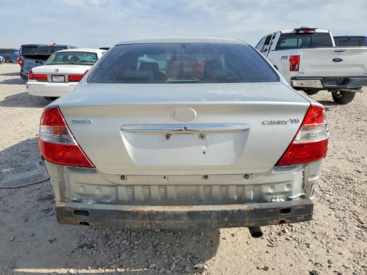 Toyota Camry Le V6