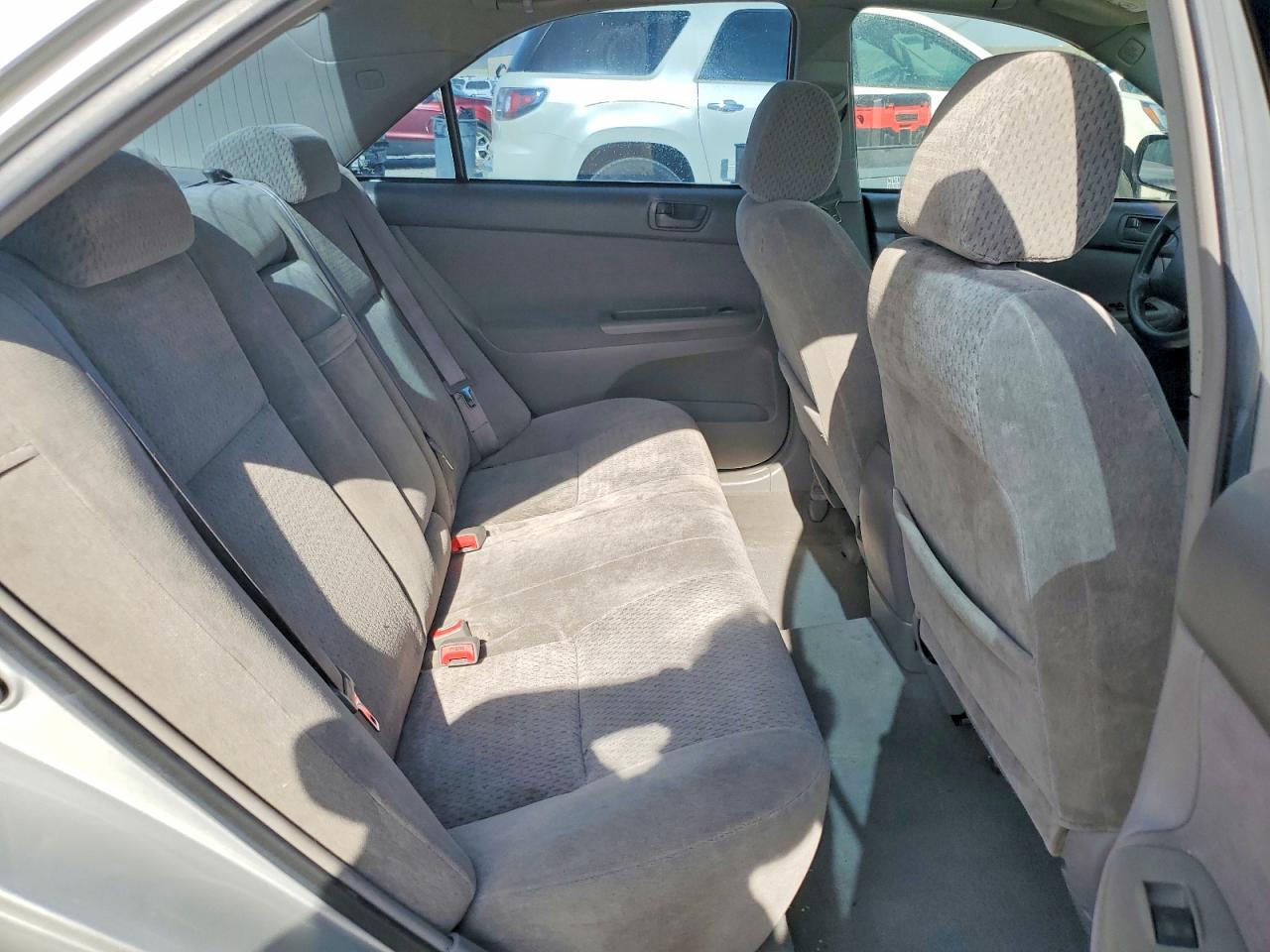 Toyota Camry Le V6