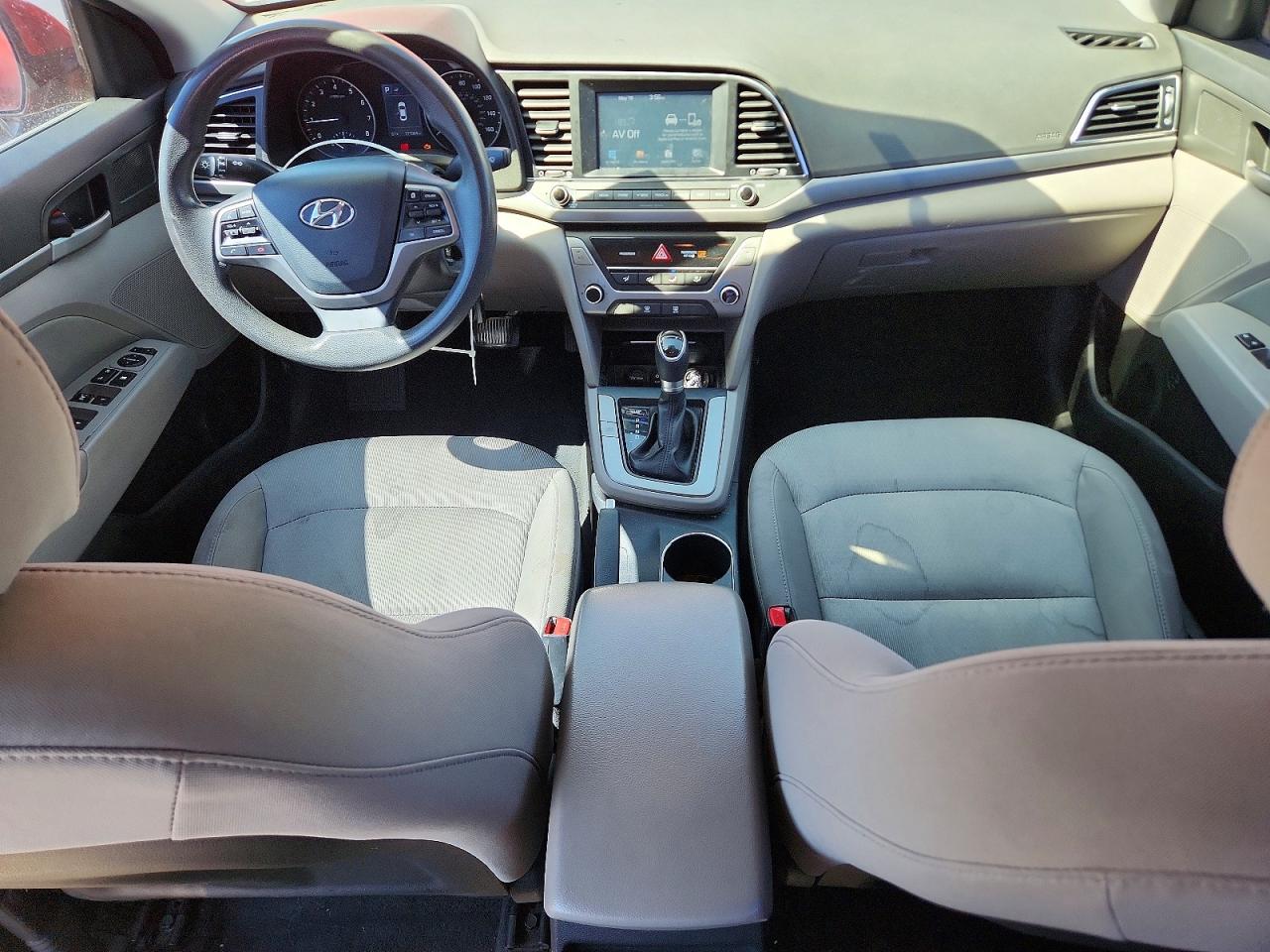 Hyundai ELANTRA Sel