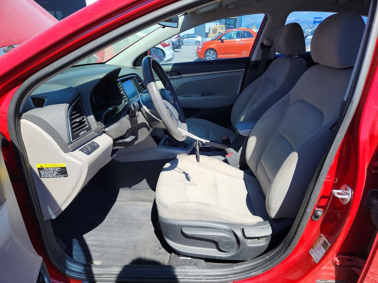 Hyundai ELANTRA Sel