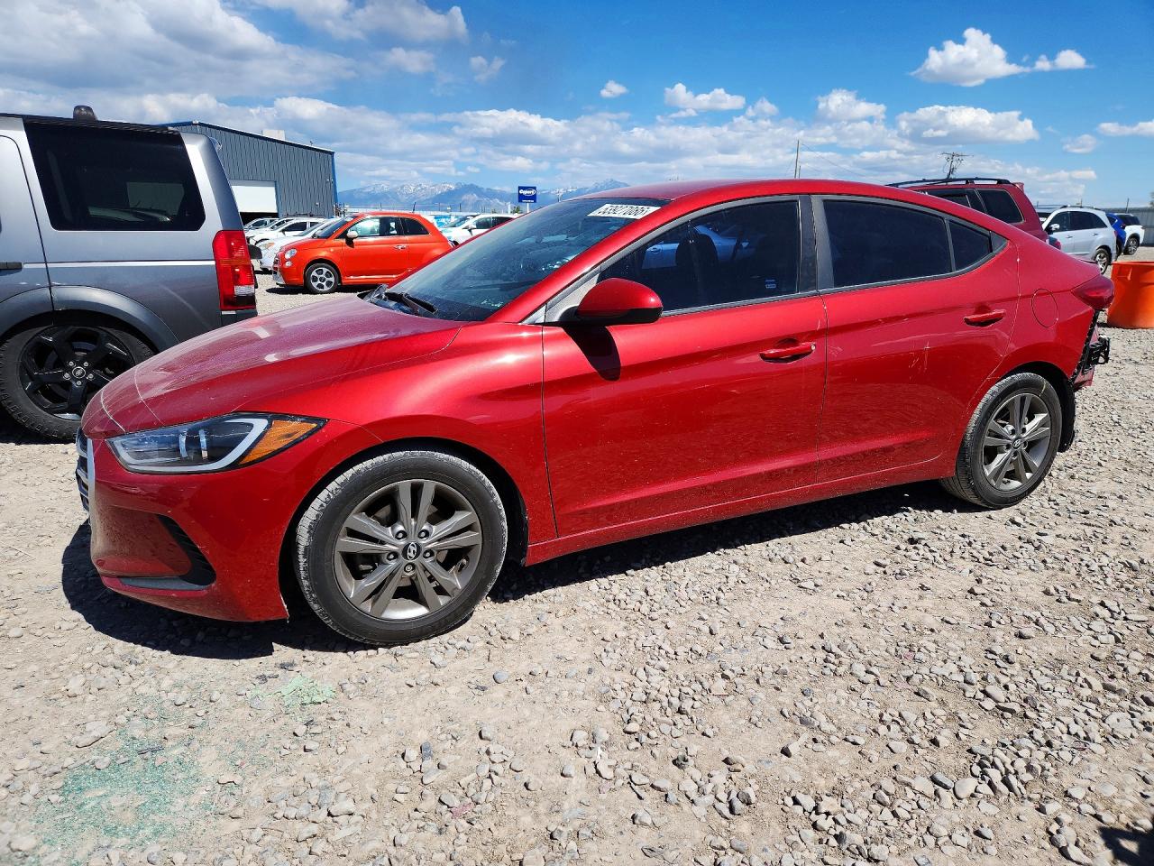 Salvage Hyundai ELANTRA Image