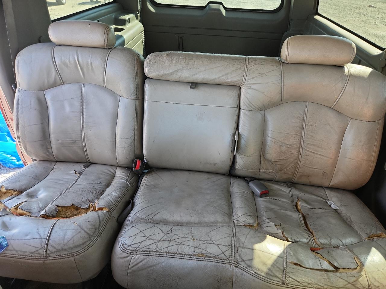 Chevrolet Suburban C1500