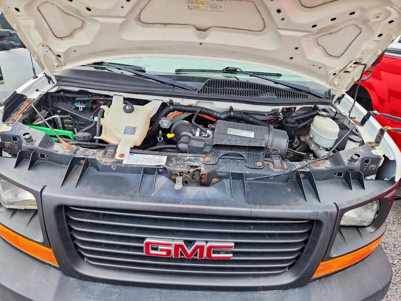 GMC Savana Cutaway G3500
