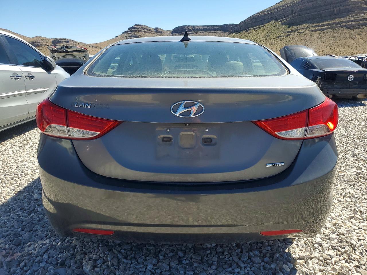 Hyundai ELANTRA Limited