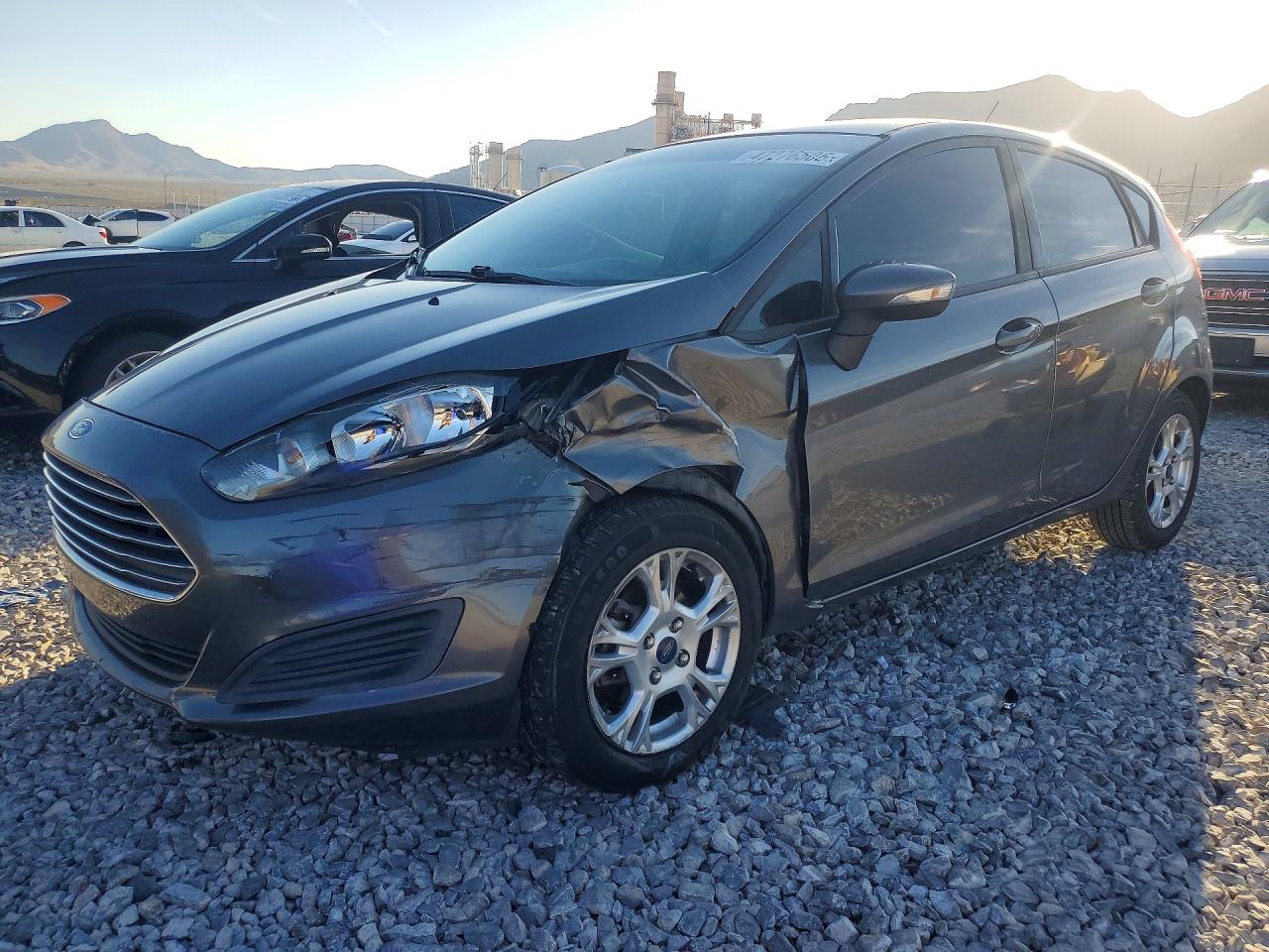Salvage Ford Fiesta Image