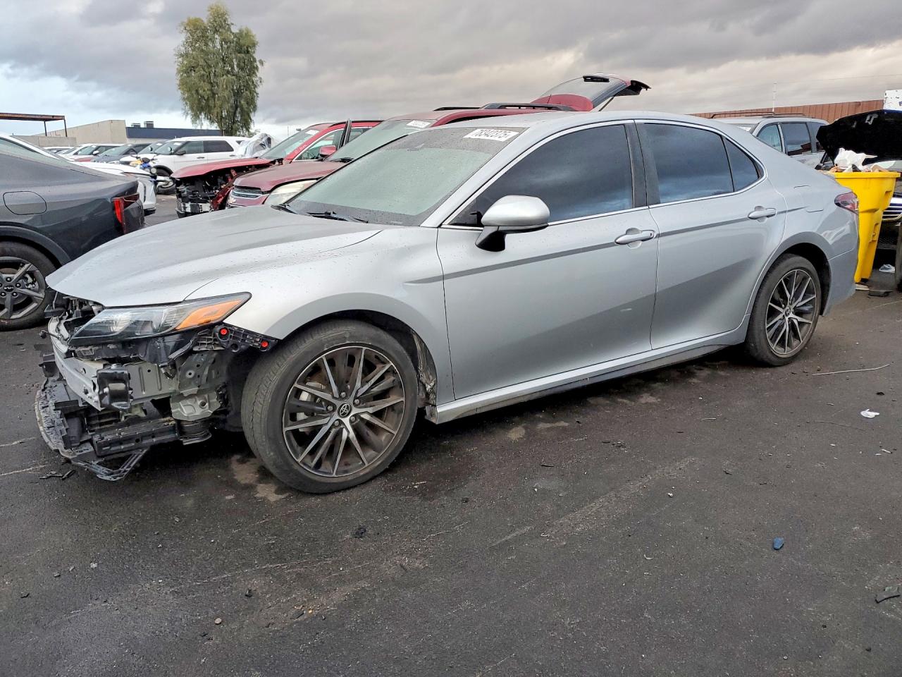 Salvage Toyota Camry Image