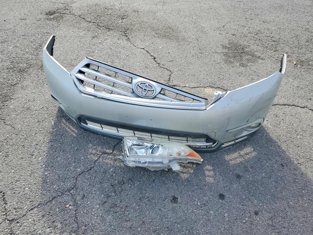 Toyota Highlander Base