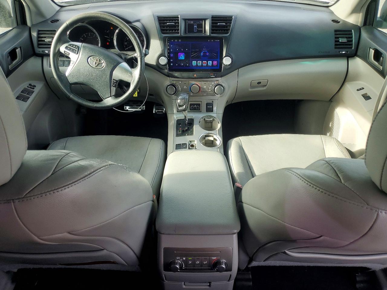 Toyota Highlander Base