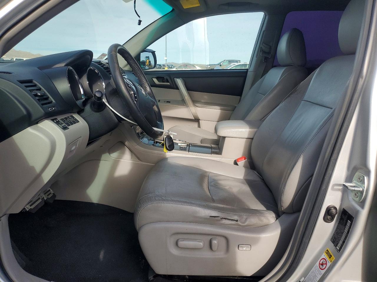 Toyota Highlander Base