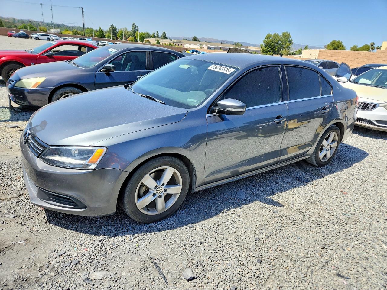 Salvage Volkswagen Jetta Image