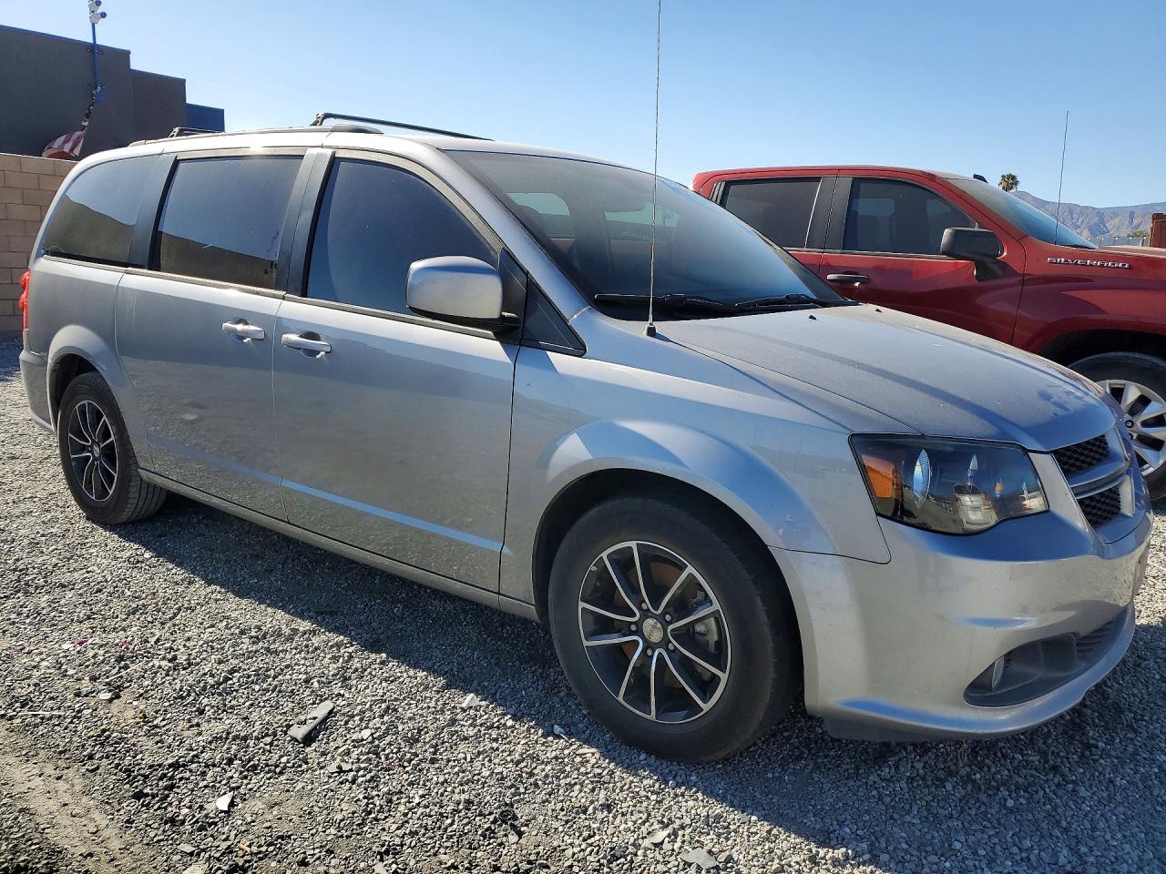 Dodge Caravan Gt