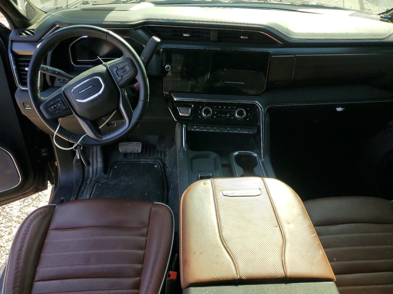 GMC Sierra K2500 Denali Ultimate