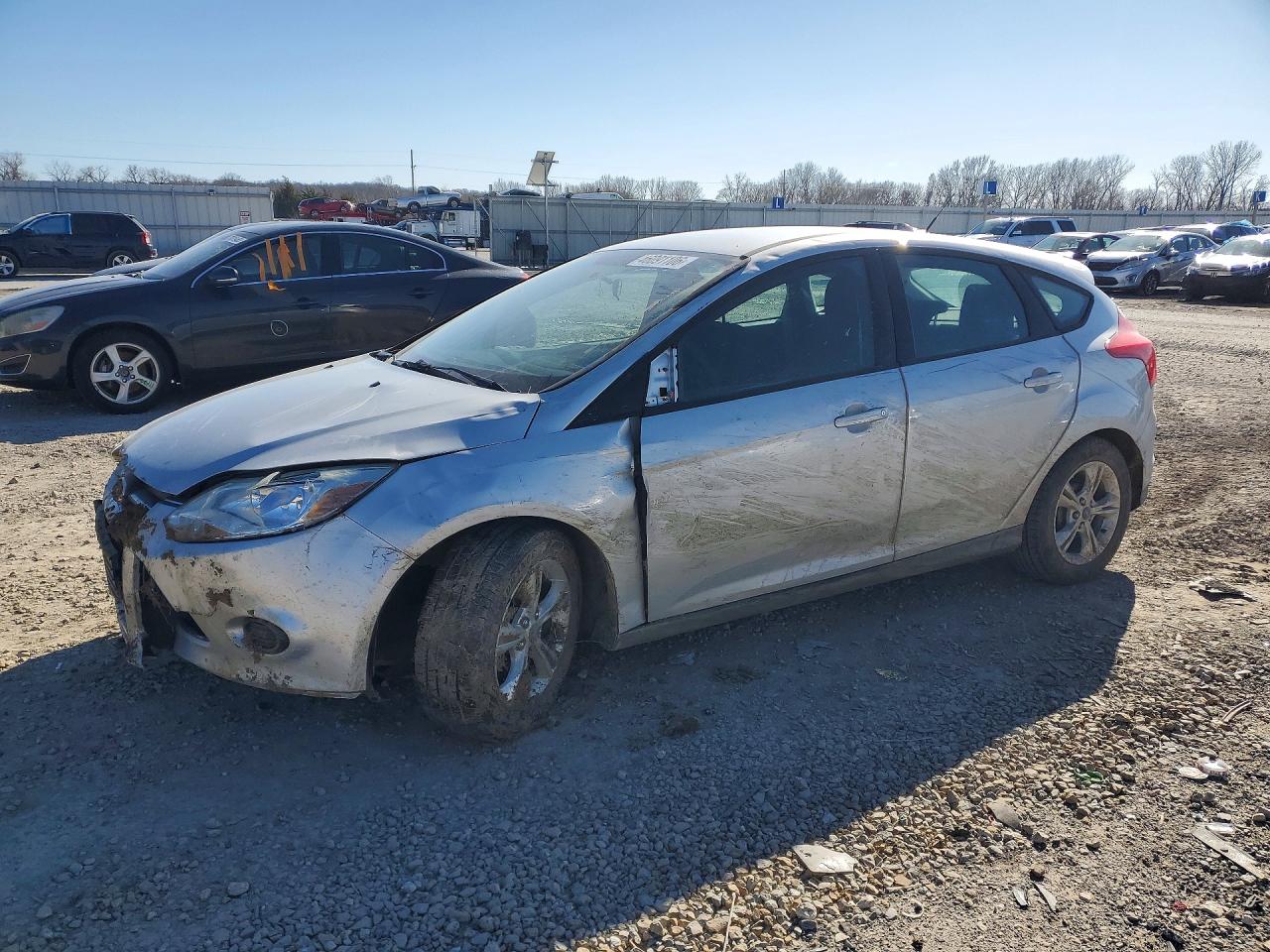 Salvage Ford Focus Image