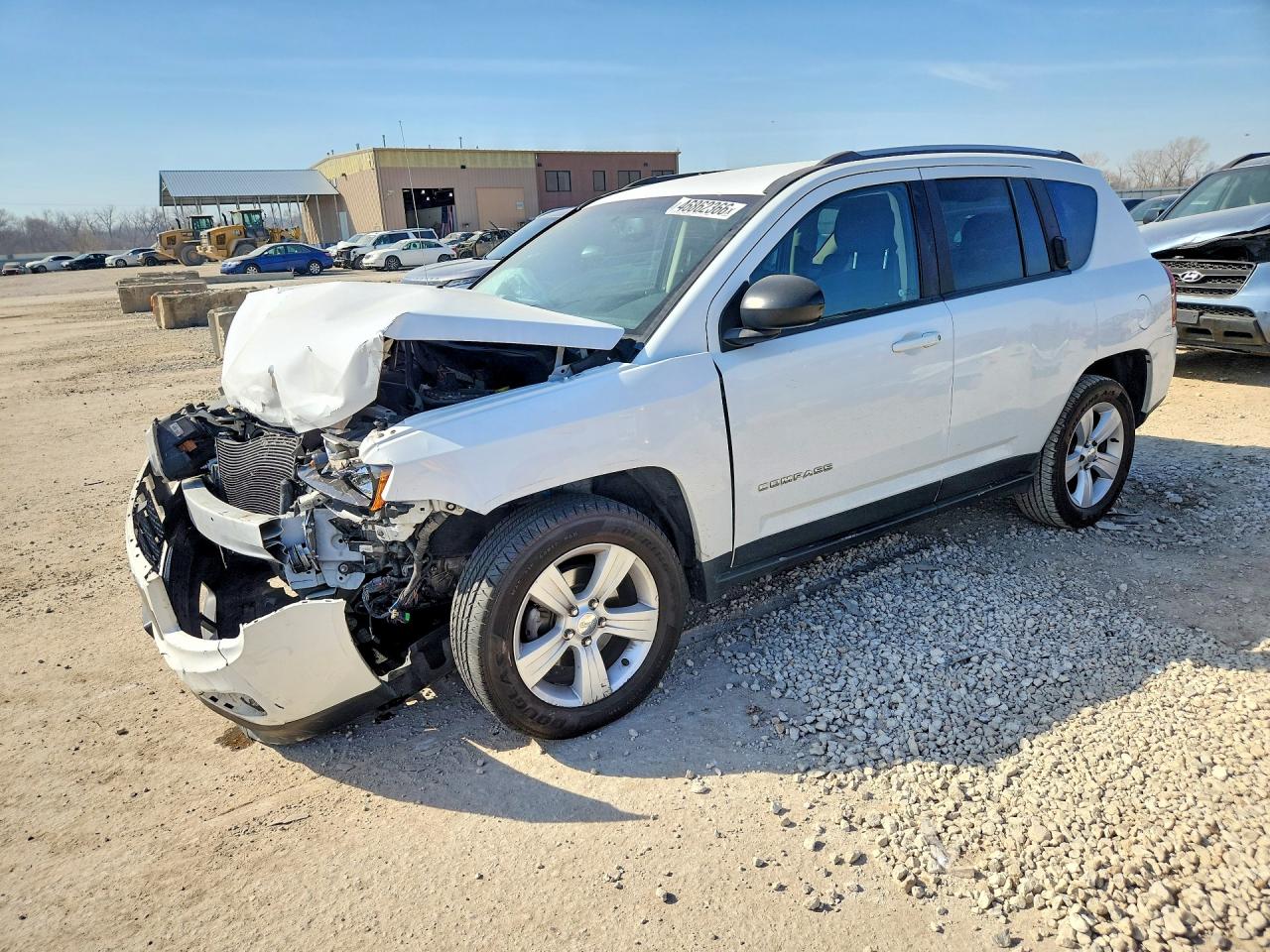 Salvage Jeep Compass Image