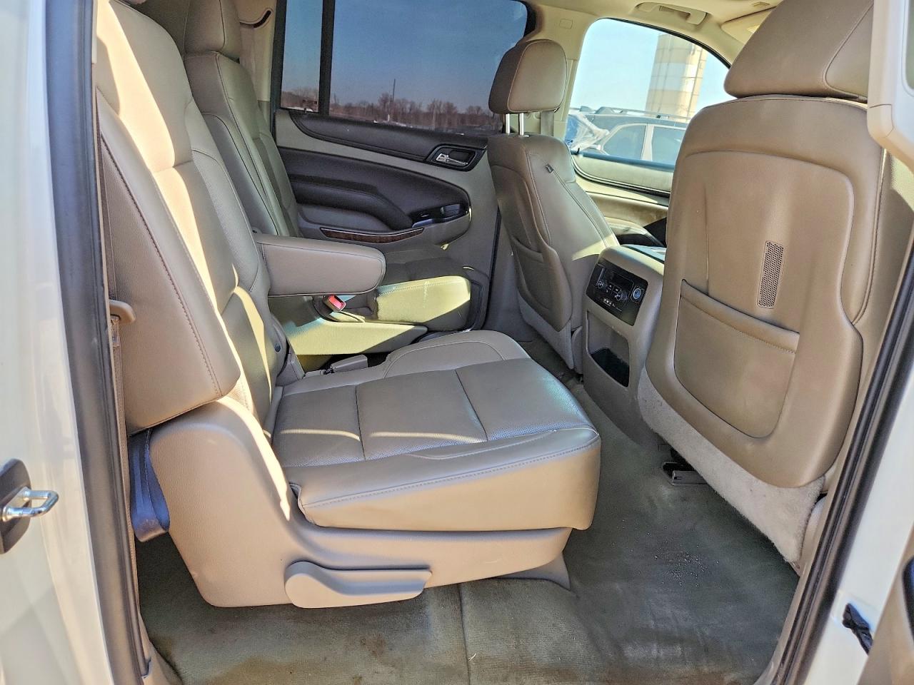 Chevrolet Suburban K1500 Ltz