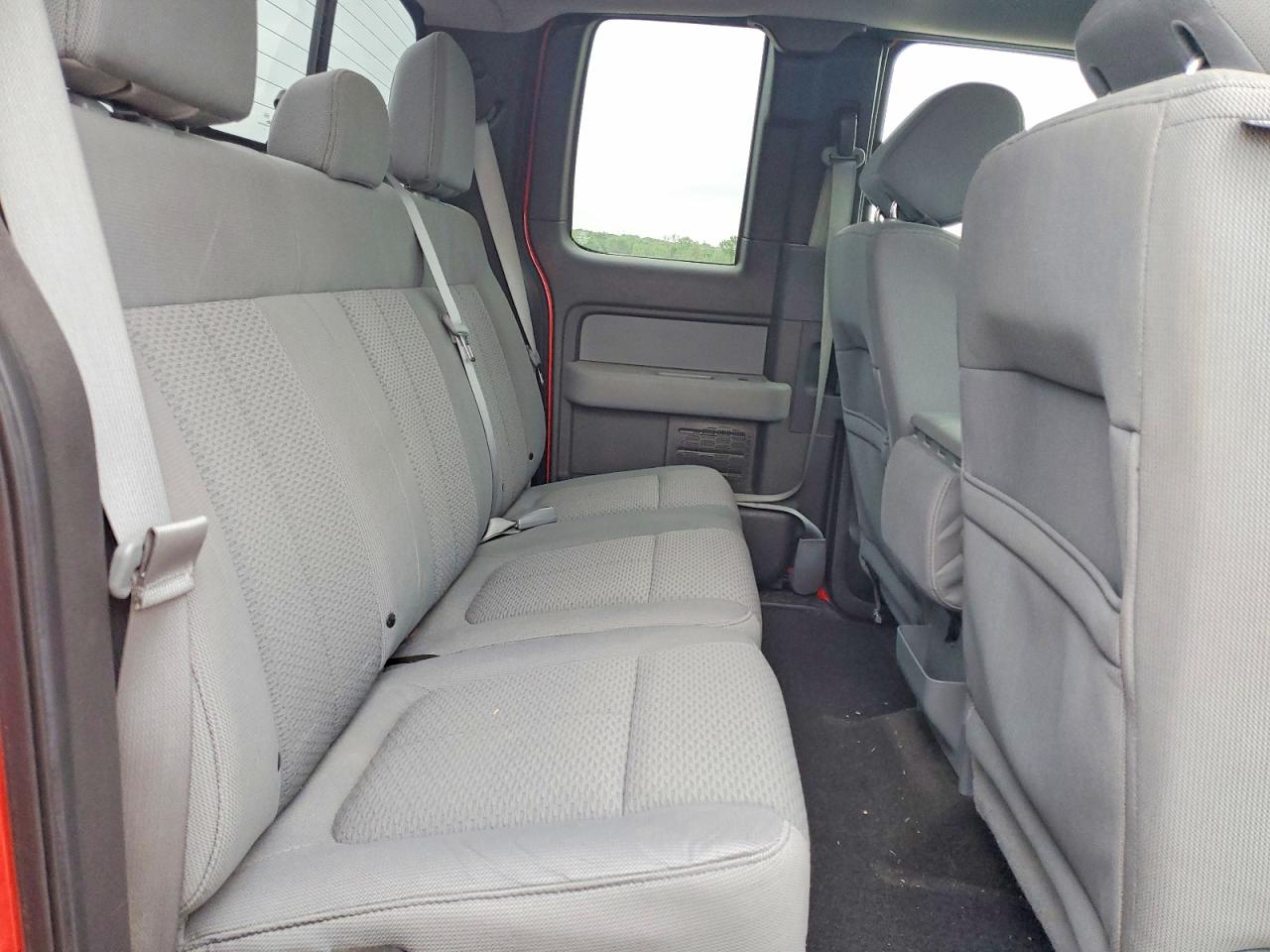 Ford F-150 Super Cab