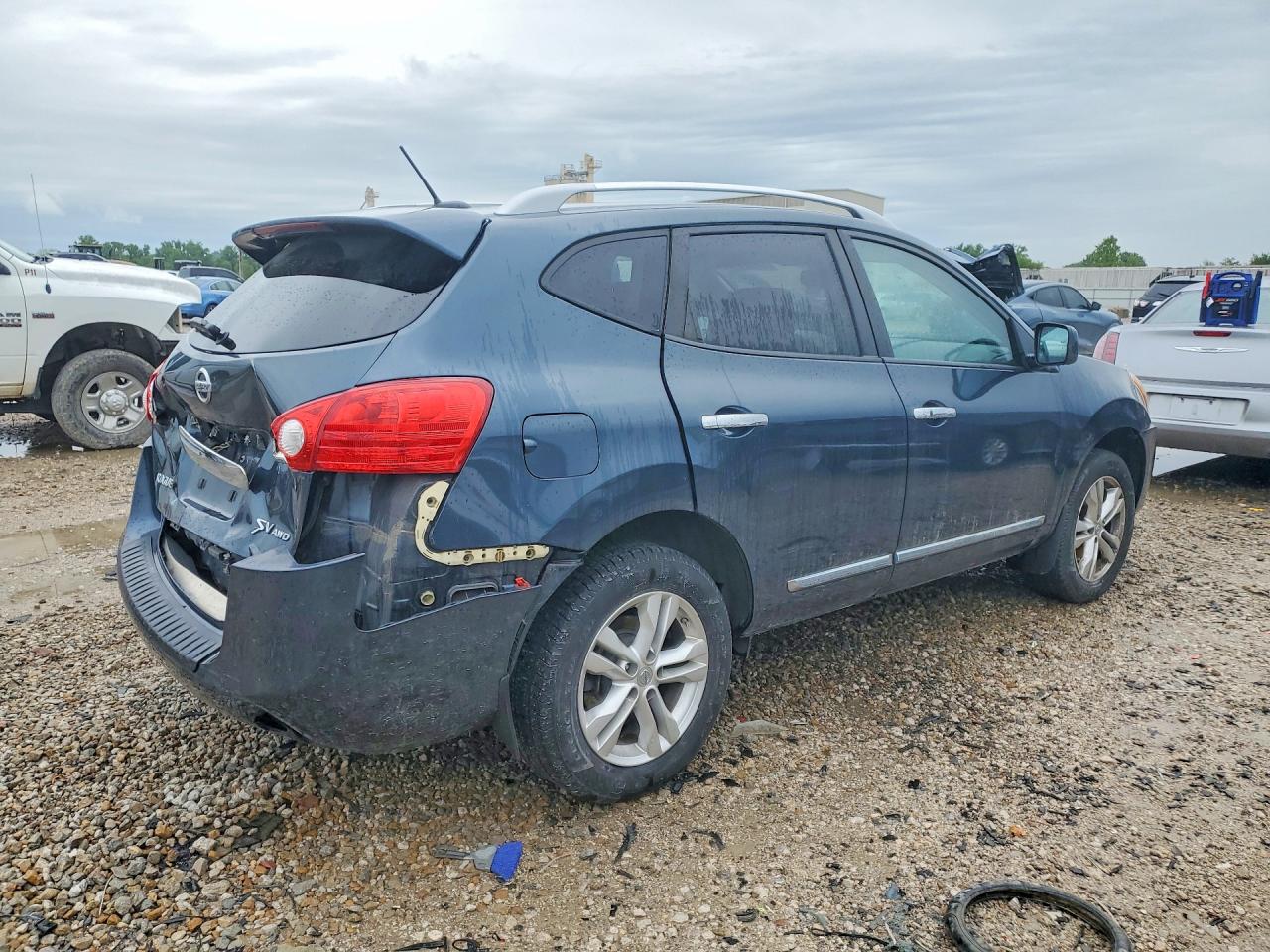 Nissan Rogue S