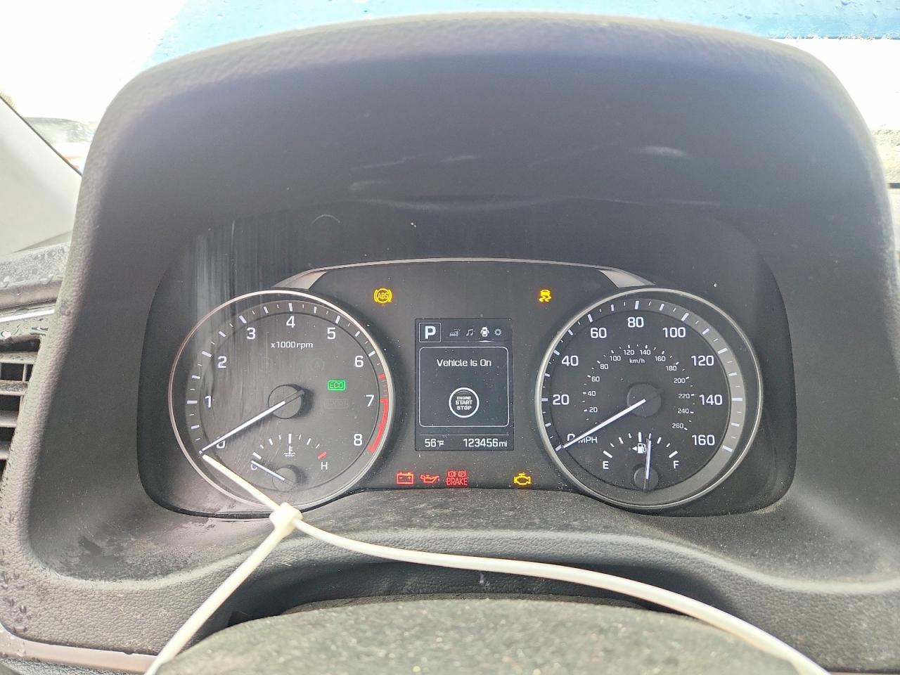 Hyundai ELANTRA Value Edition