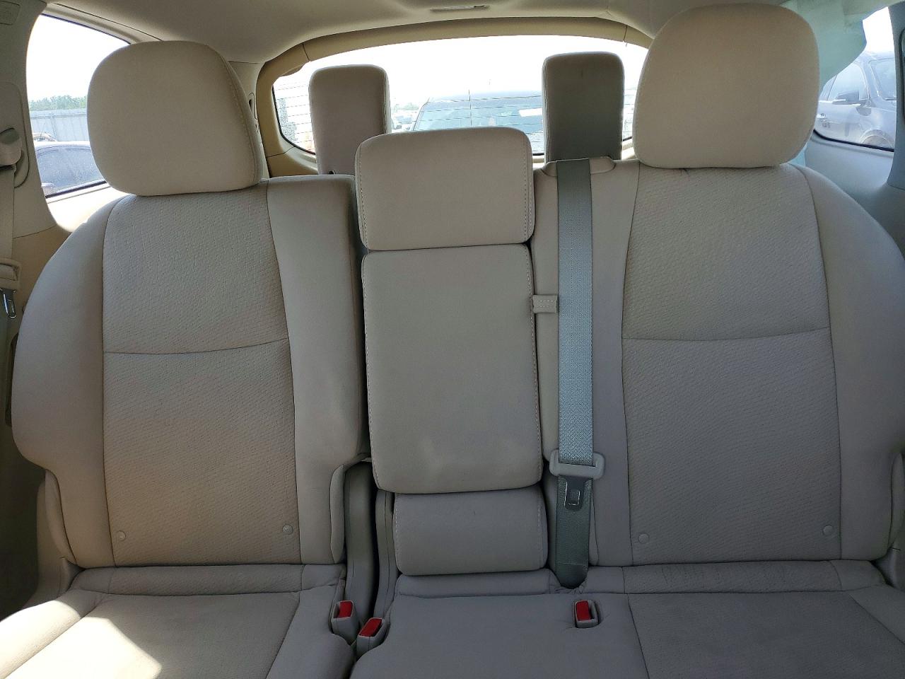 Nissan Pathfinder Sv