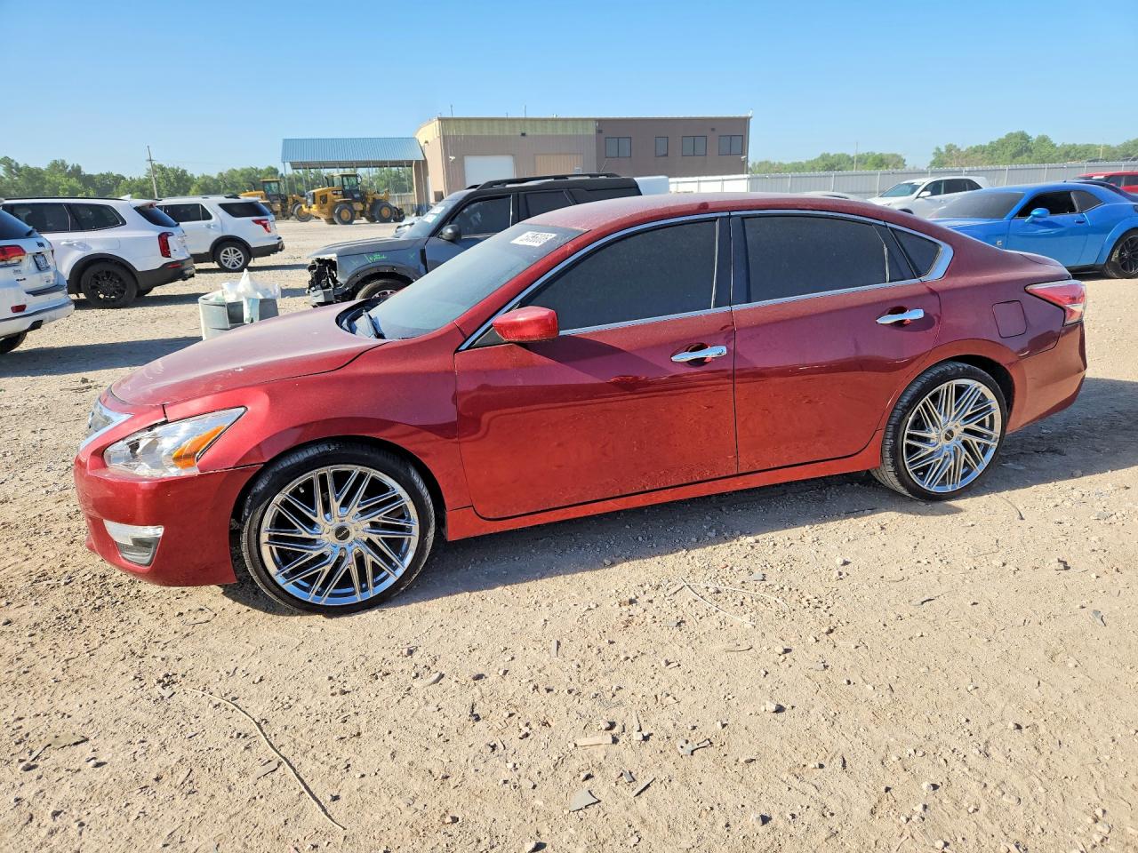 Salvage Nissan Altima Image