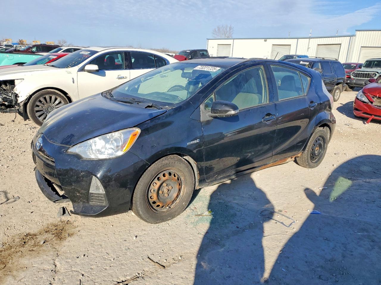 Salvage Toyota Prius Image