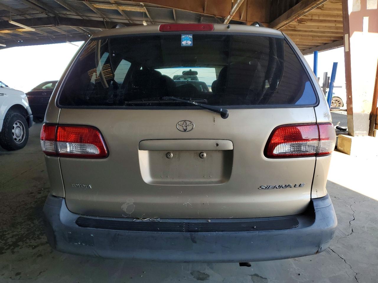 Toyota Sienna Le