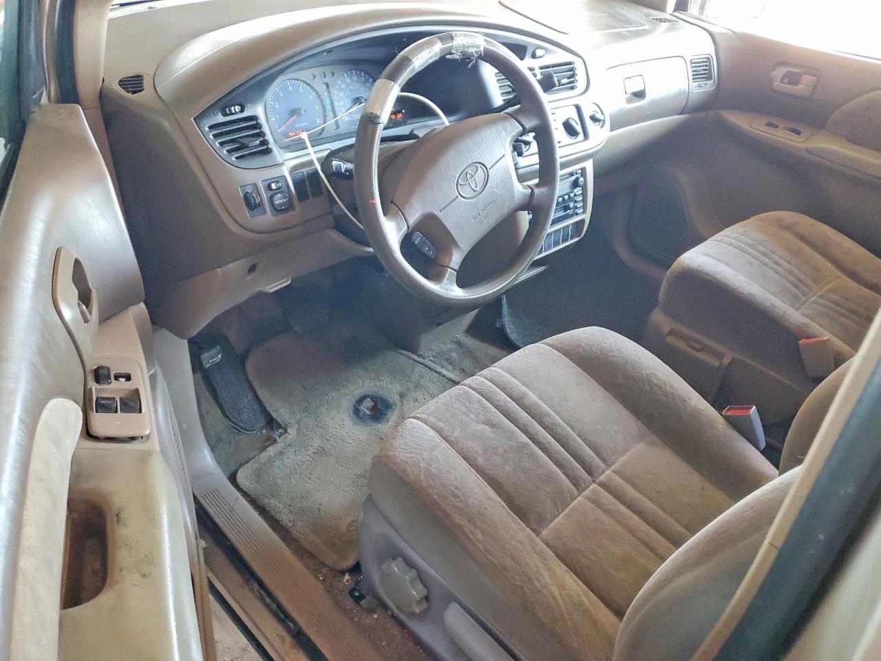 Toyota Sienna Le