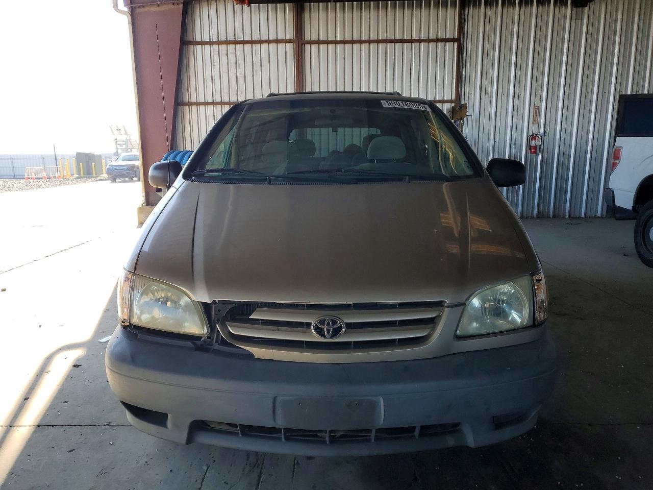 Toyota Sienna Le