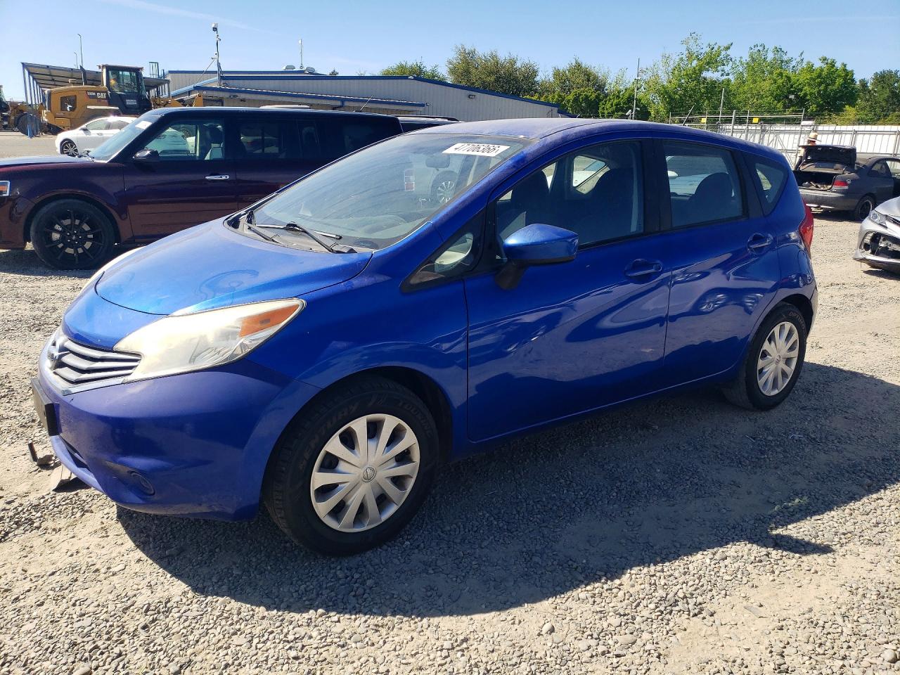 Salvage Nissan Versa Image
