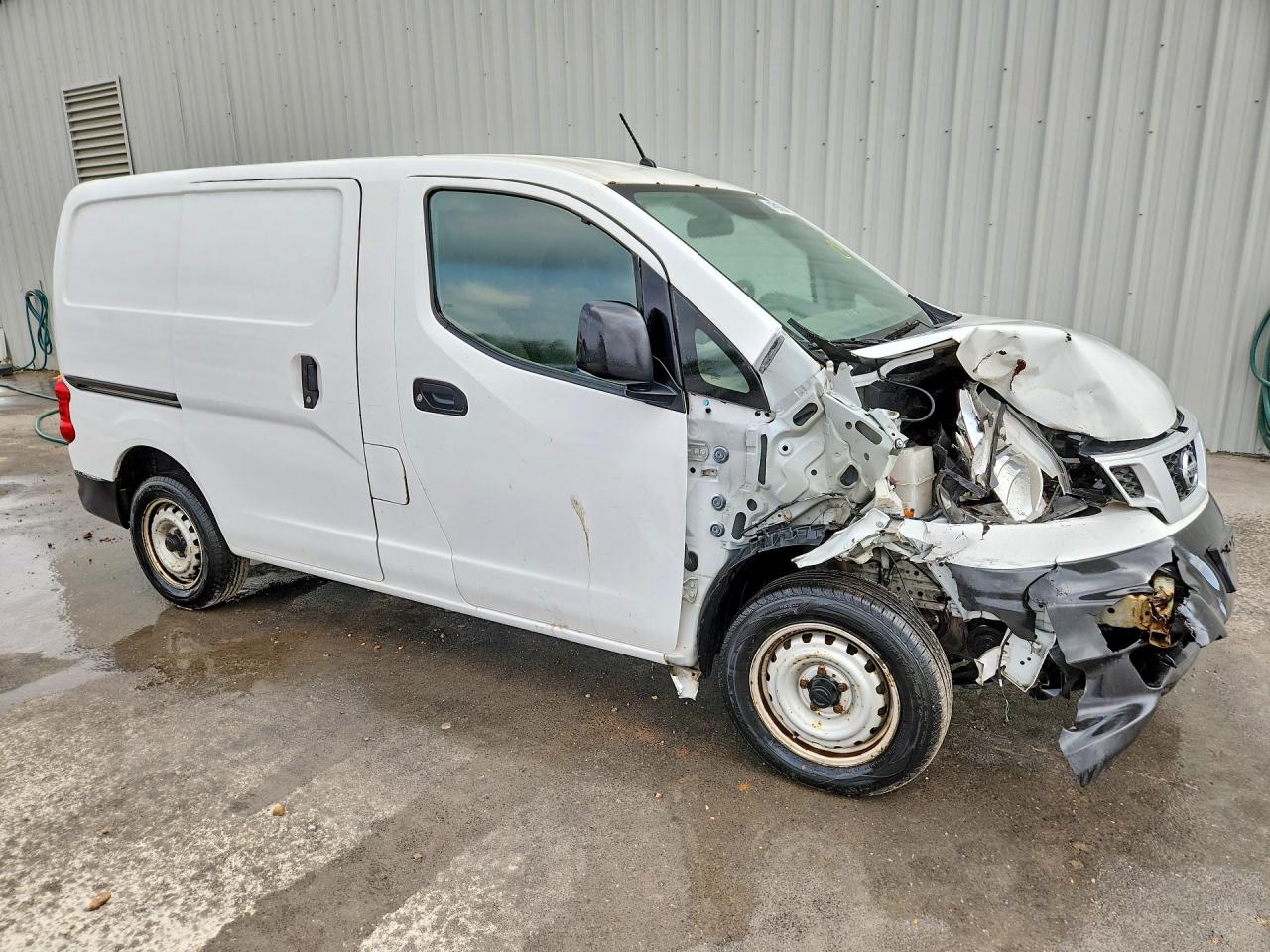 Nissan Nv S