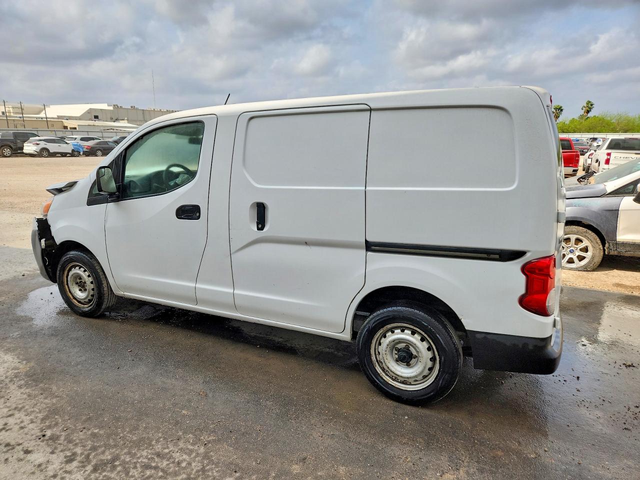 Nissan Nv S